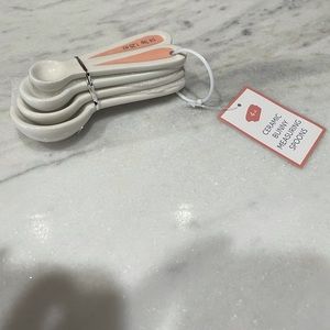 Bunny measuring spoons ceramic